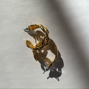 Vintage 90s Napier gold hoop earrings pierced